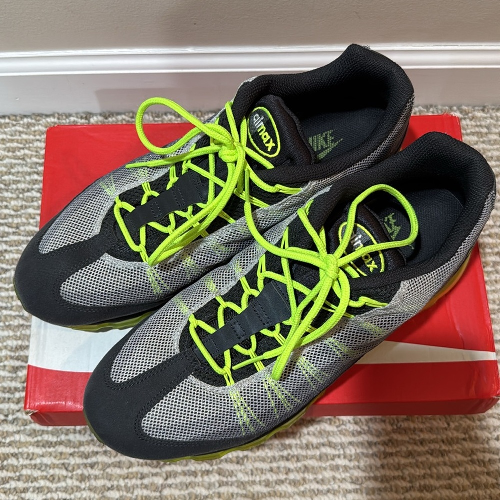 Nike Air Max 95 Dynamic Flywire - Picture 2 of 5